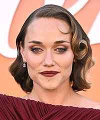 Alice Kremelberg Hairstyle- Visual Story