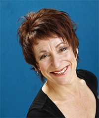 Short Wispy Hairstyle With Waves For Women Over 40- Visual Story