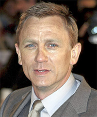 Daniel Craig Short Straight Hairstyle